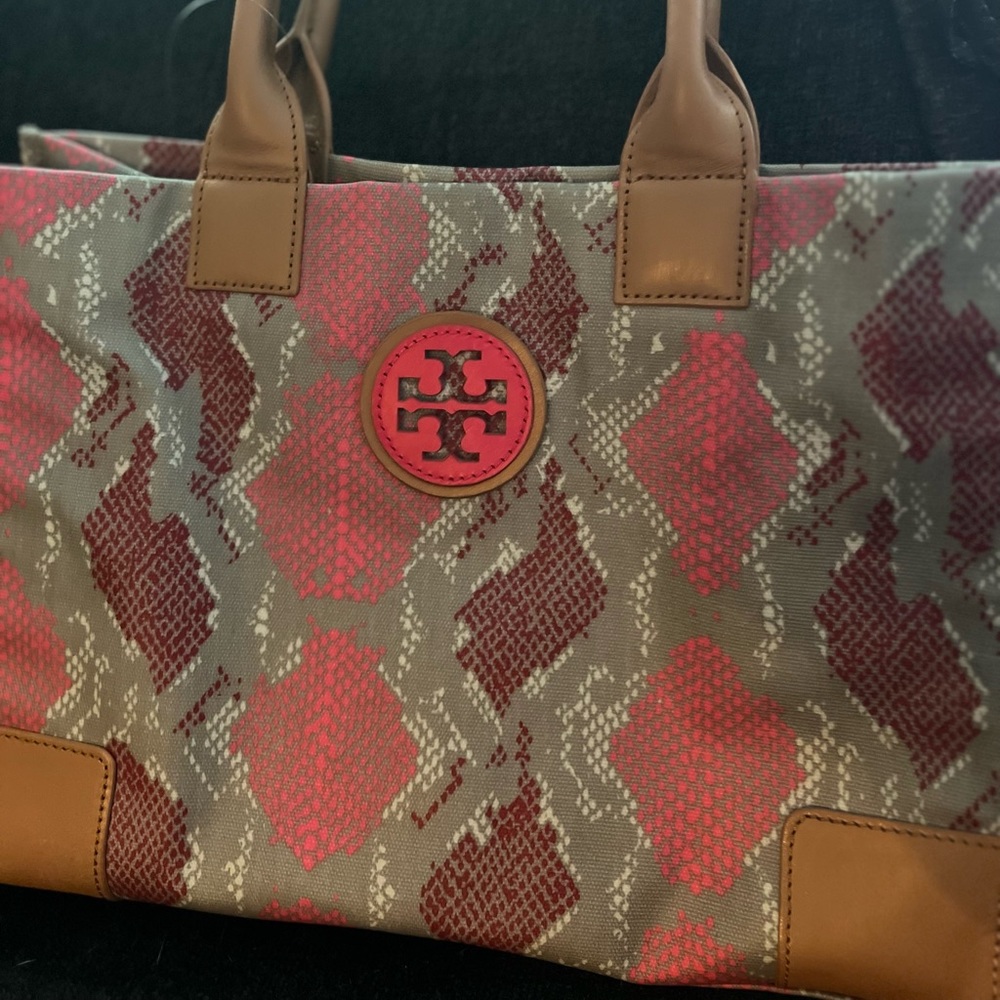 Rare…Pink Tory Burch
